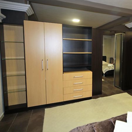 Hotel Ambasador บิโตลา ภายนอก รูปภาพ