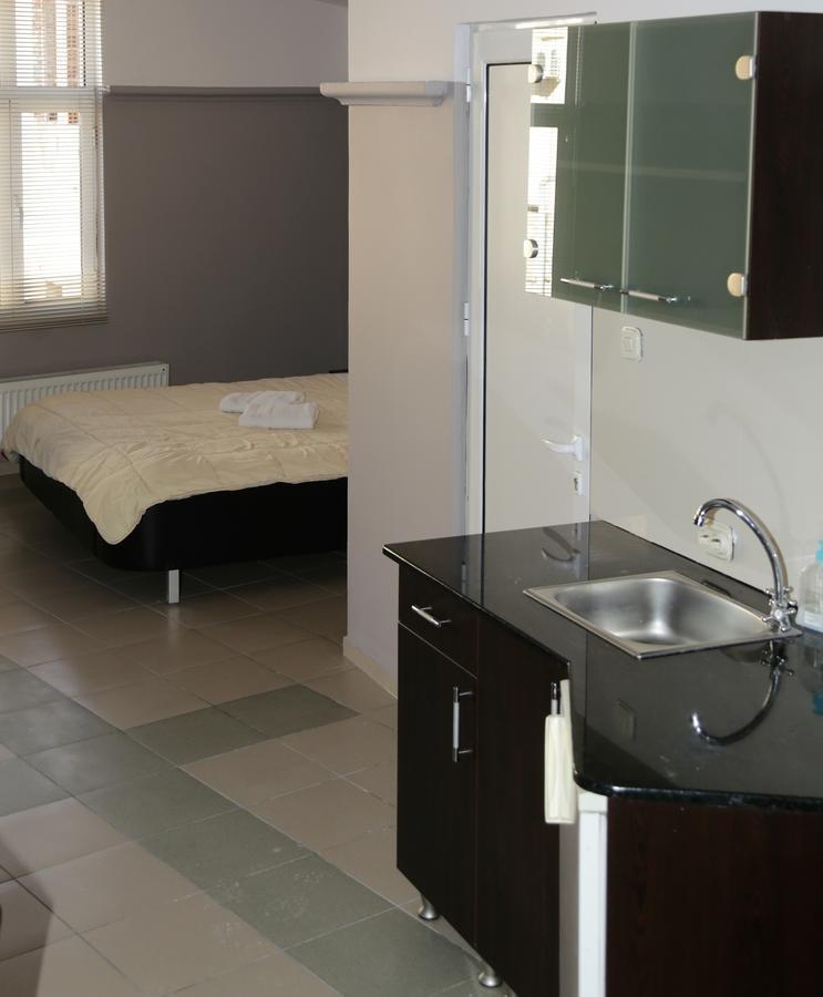 Hotel Ambasador บิโตลา ภายนอก รูปภาพ