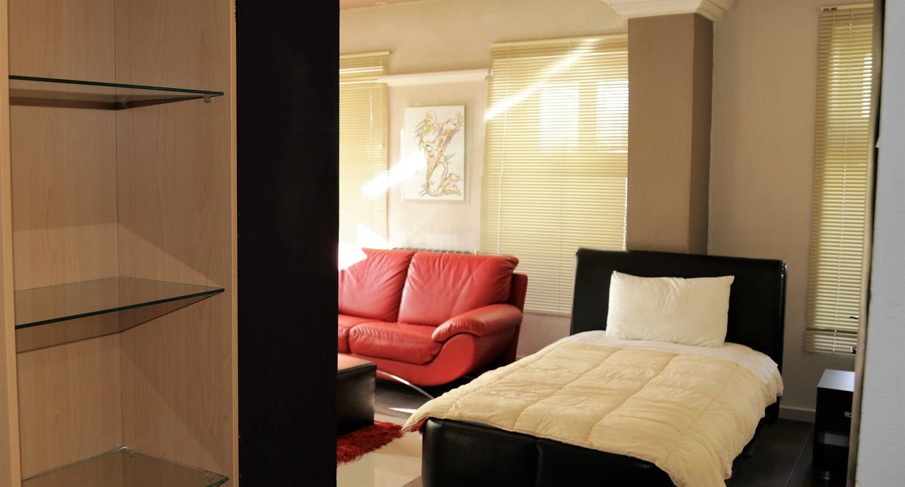 Hotel Ambasador บิโตลา ภายนอก รูปภาพ
