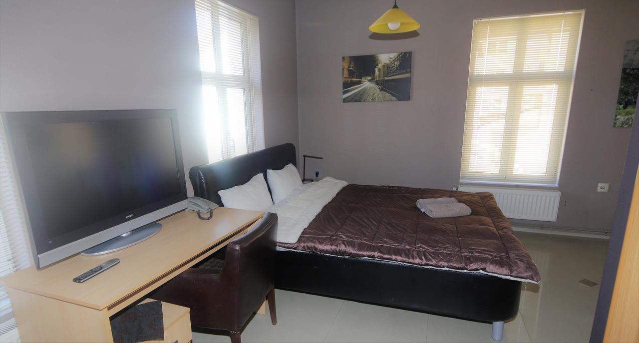 Hotel Ambasador บิโตลา ภายนอก รูปภาพ