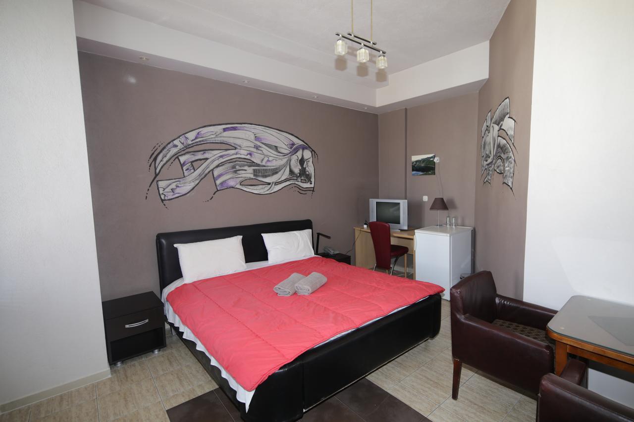 Hotel Ambasador บิโตลา ภายนอก รูปภาพ