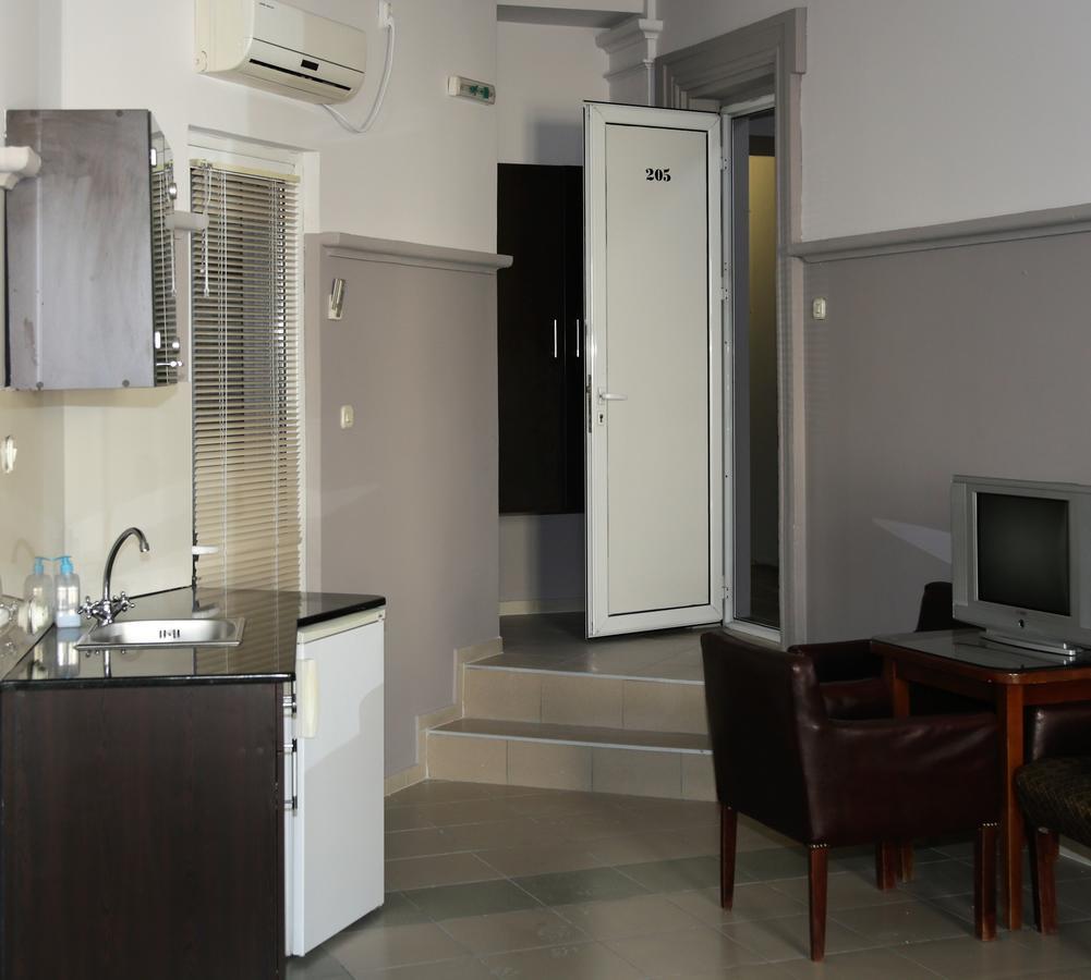 Hotel Ambasador บิโตลา ภายนอก รูปภาพ