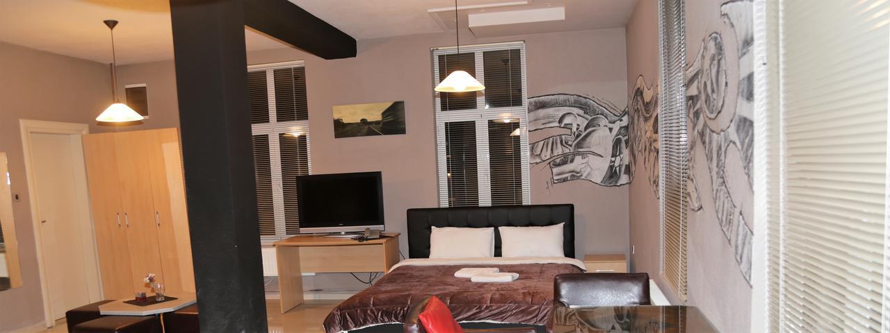 Hotel Ambasador บิโตลา ภายนอก รูปภาพ